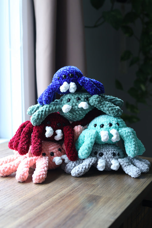 Photo of jumping spider plush 
