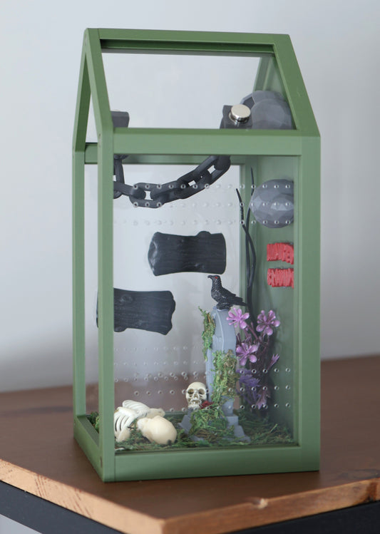 Jumping Spider Enclosure - Haunted Grounds - 4x4x9