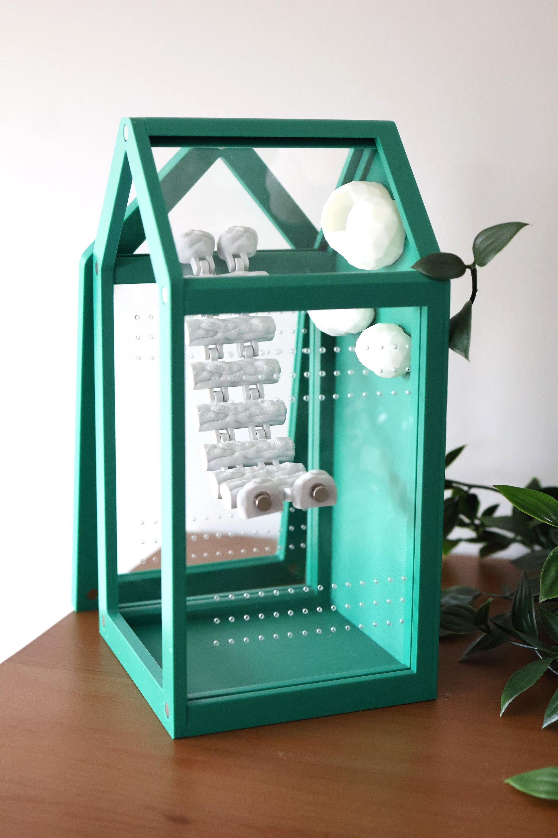 3D printed jumping spider with bridge and cloud hides