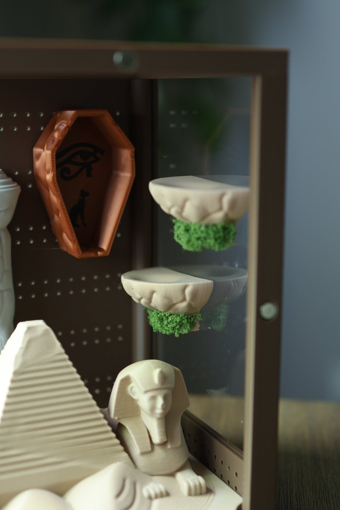 Jumping Spider Enclosure Decorated : Egyptian Theme Design
