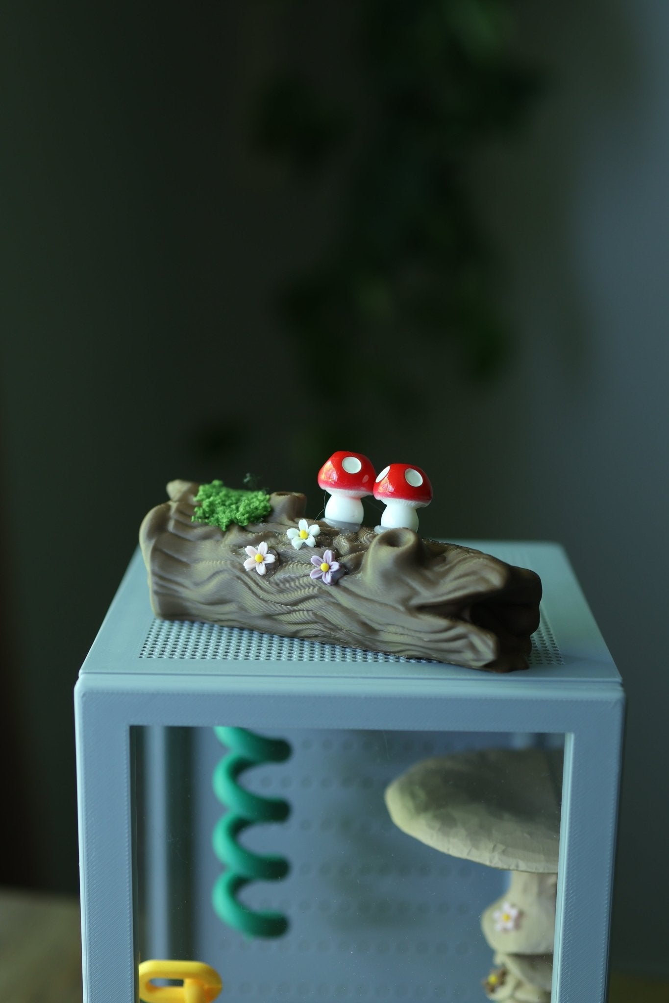 Jumping Spider Decor – Enchanting Fairy Terrarium Accent jumping spider - Spooder Nook
