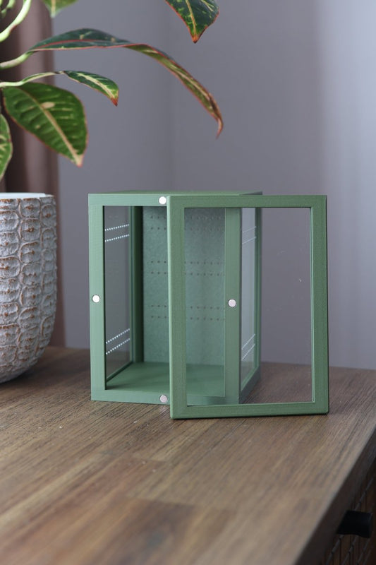 Jumping Spider Terrarium with opening front door