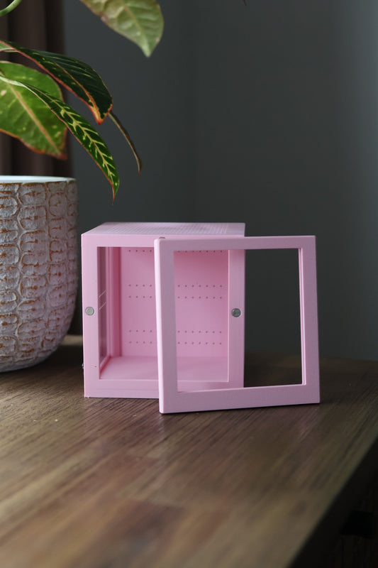 Juvenile Spider or Mantis Enclosure – Small Acrylic Habitat with Magnetic Front and Ventilation jumping spider - Spooder Nook